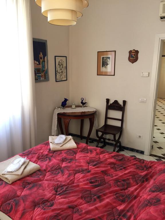 Appartamento Piazza San Marco Firenze Ruang foto
