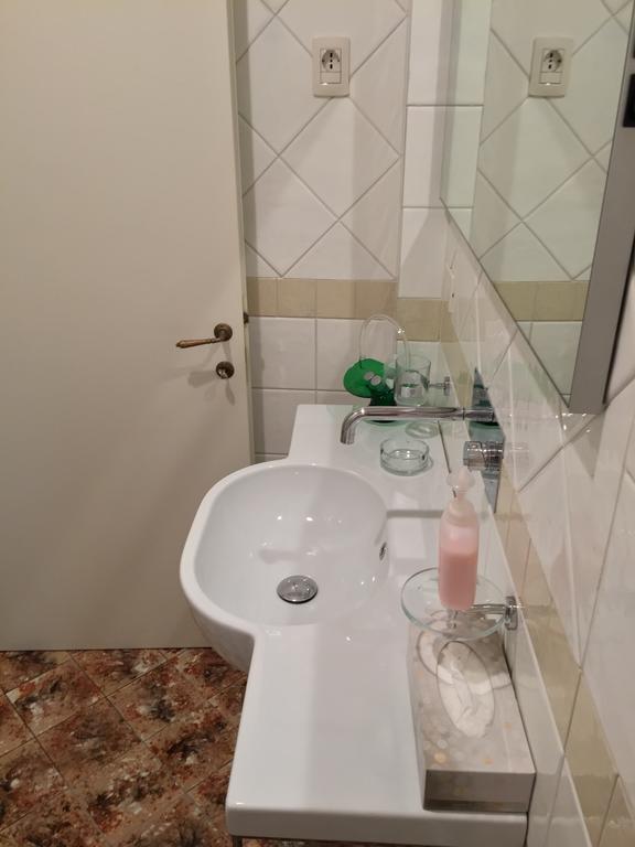 Appartamento Piazza San Marco Firenze Ruang foto