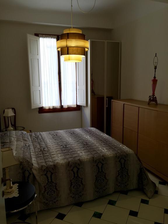 Appartamento Piazza San Marco Firenze Ruang foto
